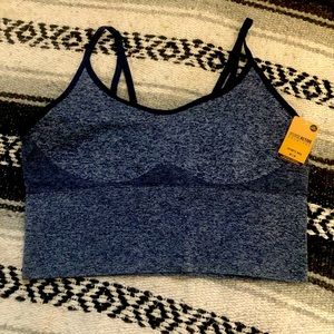 PINK sports crop top